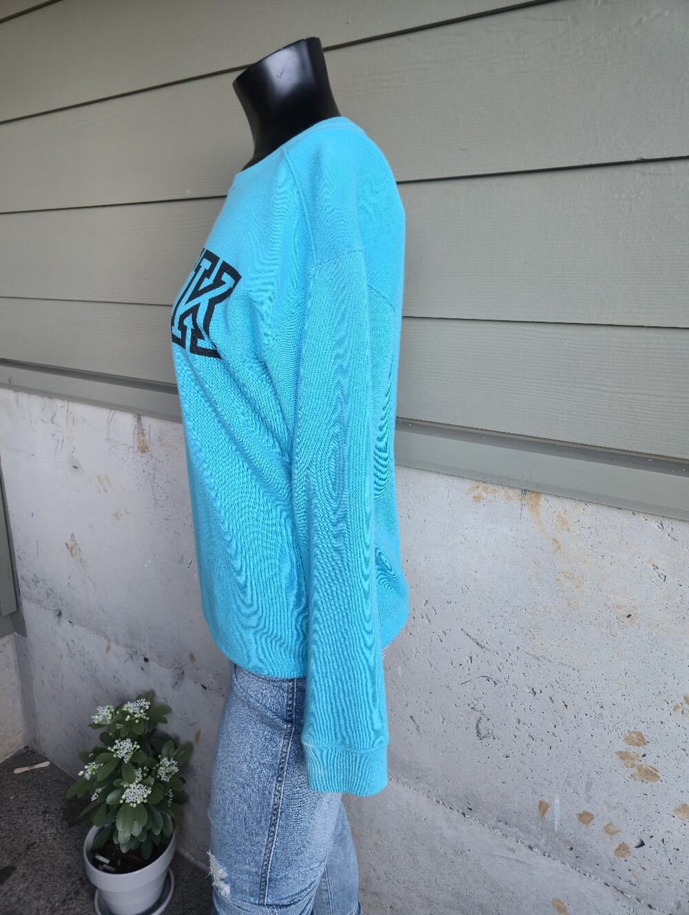 PINK Victoria's Secret Sweatshirt - Picture 7 of 10